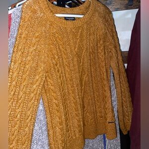 Abercrombie & Fitch, yellow/gold sweater, size M